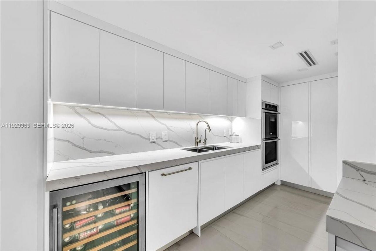 9801 Collins Ave, Unit 5U, Bal Harbour, FL 33154 Photo