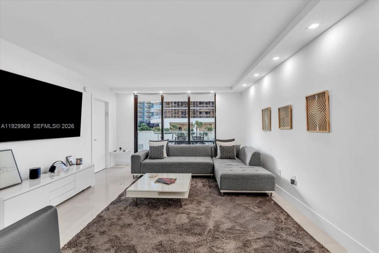 9801 Collins Ave, Unit 5U, Bal Harbour, FL 33154 Photo