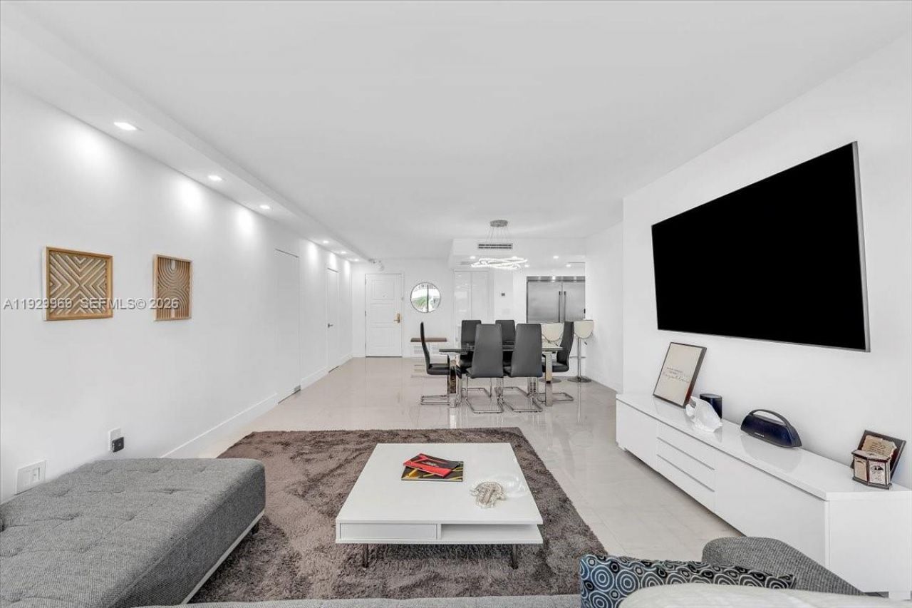 9801 Collins Ave, Unit 5U, Bal Harbour, FL 33154 Photo