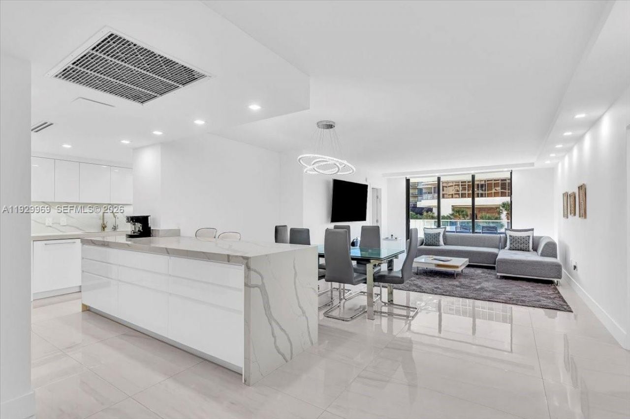 9801 Collins Ave, Unit 5U, Bal Harbour, FL 33154 Photo