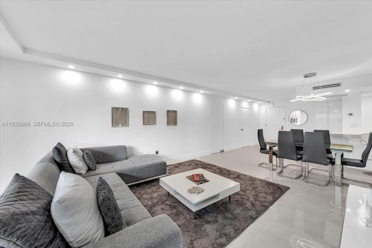 9801 Collins Ave, Unit 5U, Bal Harbour, FL 33154 Photo