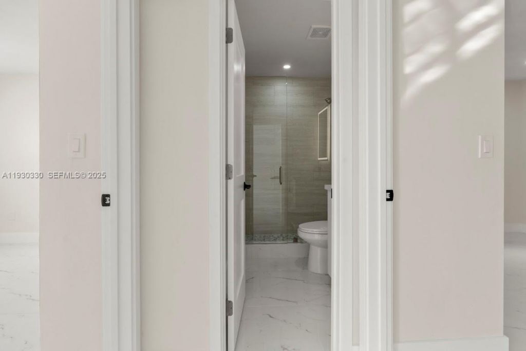 2737 W 55th Pl, Hialeah, FL 33016 Photo