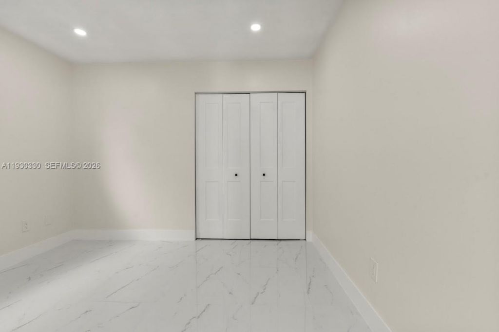 2737 W 55th Pl, Hialeah, FL 33016 Photo