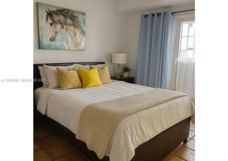 934 Michigan Ave, Unit 302, Miami Beach, FL 33139 Photo