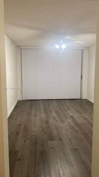 7832 Collins Ave, Unit 403, Miami Beach, FL 33141 Photo