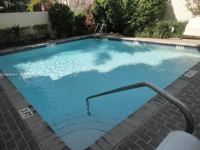 7832 Collins Ave, Unit 403, Miami Beach, FL 33141 Photo