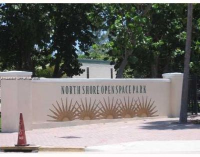 7832 Collins Ave, Unit 403, Miami Beach, FL 33141 Photo