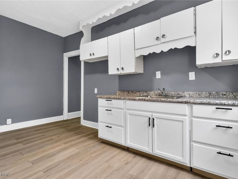 3523 E 140th Street, Cleveland, OH 44120 Photo 22