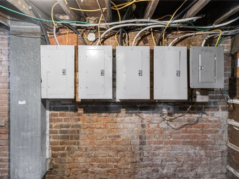 3523 E 140th Street, Cleveland, OH 44120 Photo 48