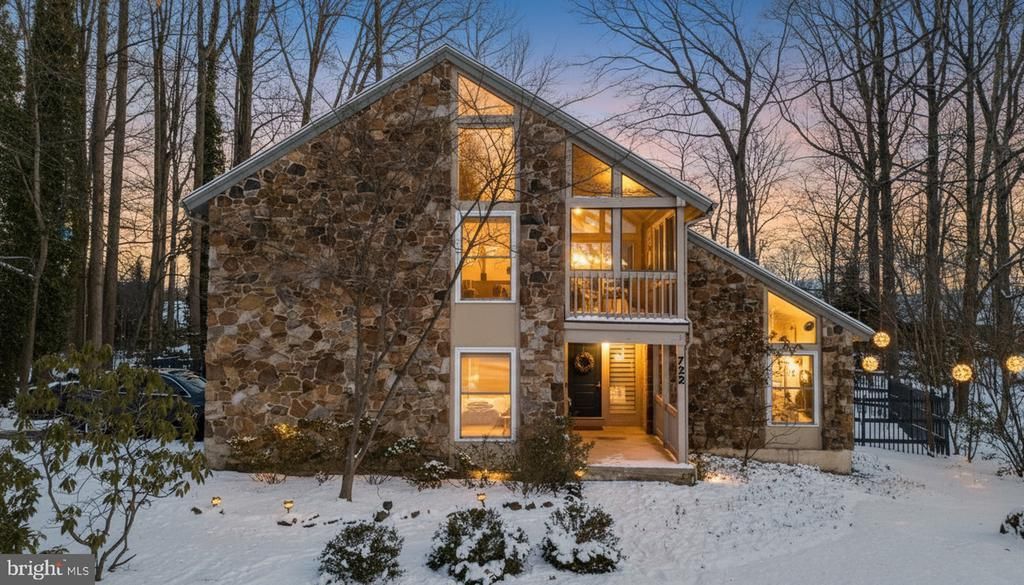 722 Foxdale Road, Wilmington, DE 19803 Main Photo