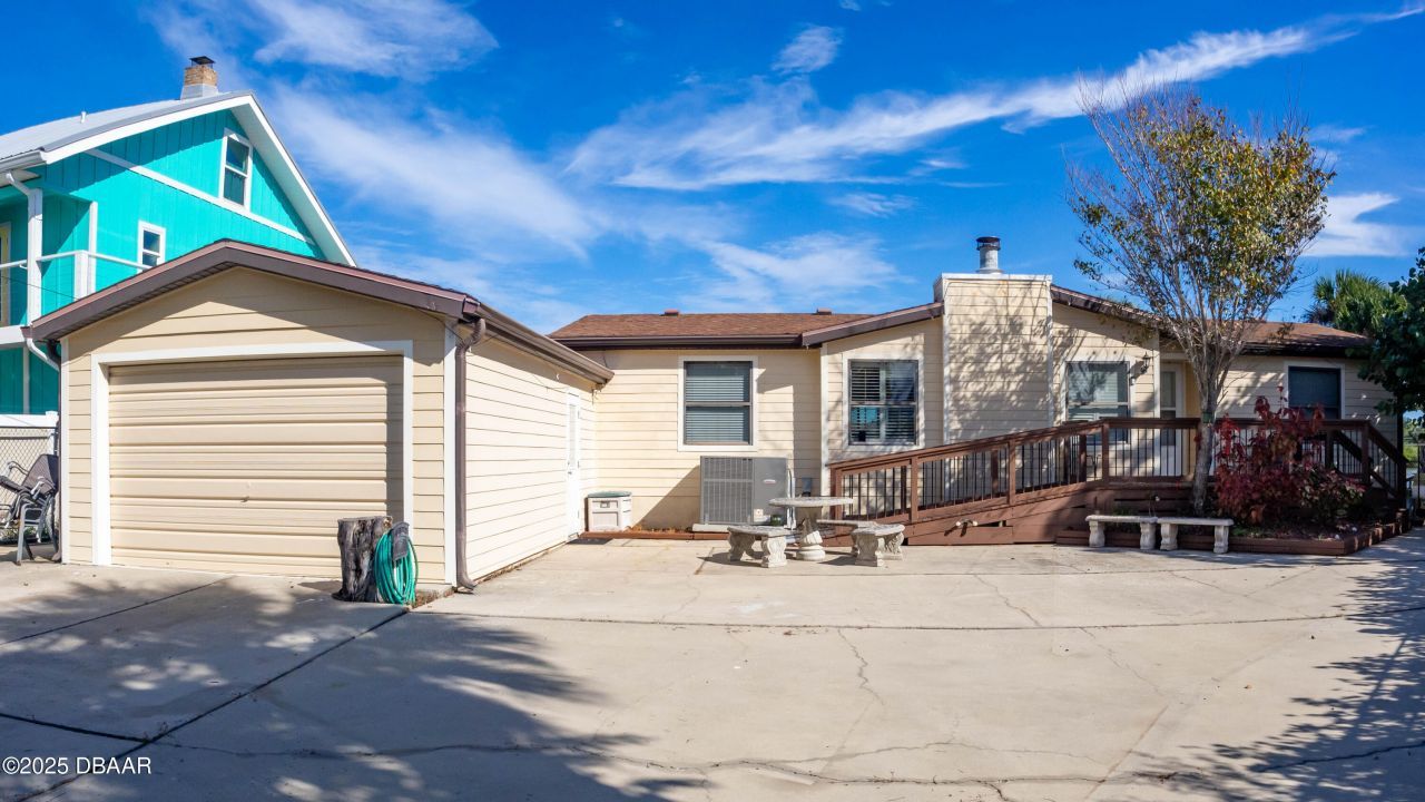 194 Lewis Street, Edgewater, FL 32141 Main Photo