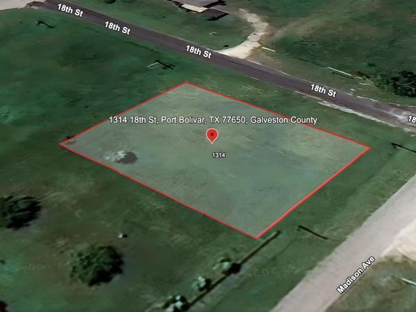 1314 18th Street, Port Bolivar, TX 77650