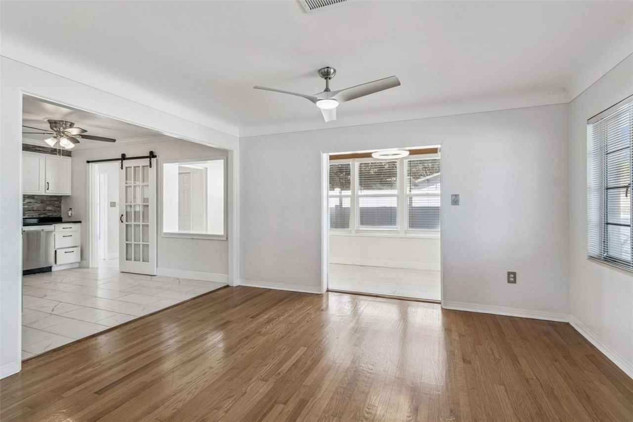 1322 48th Avenue N, Saint Petersburg, FL 33703 Photo