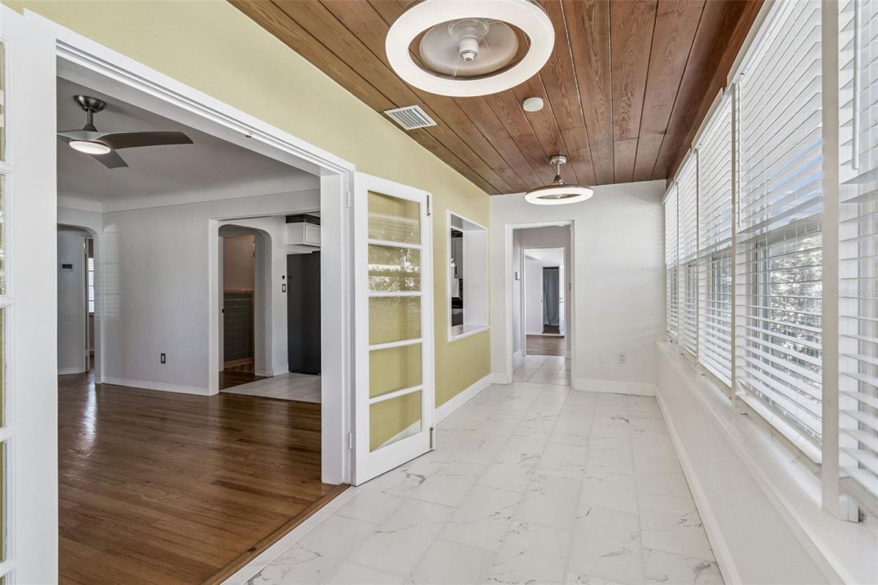 1322 48th Avenue N, Saint Petersburg, FL 33703 Photo