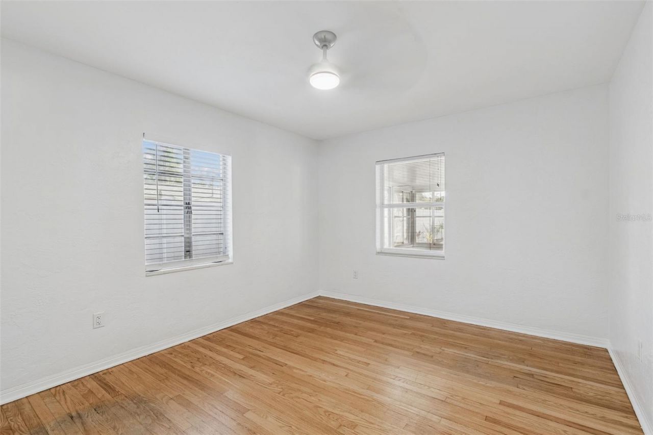 1322 48th Avenue N, Saint Petersburg, FL 33703 Photo