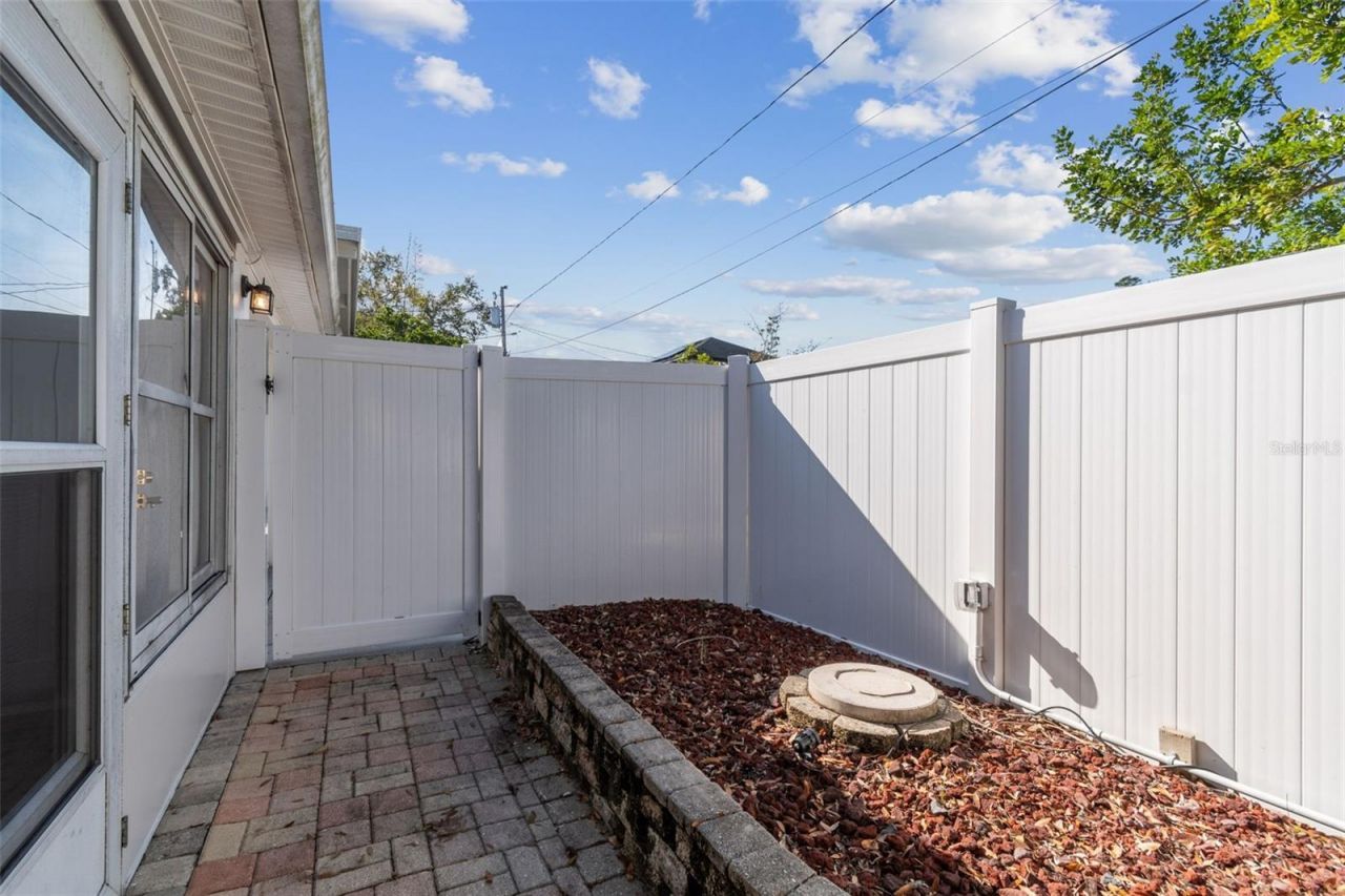 1322 48th Avenue N, Saint Petersburg, FL 33703 Photo