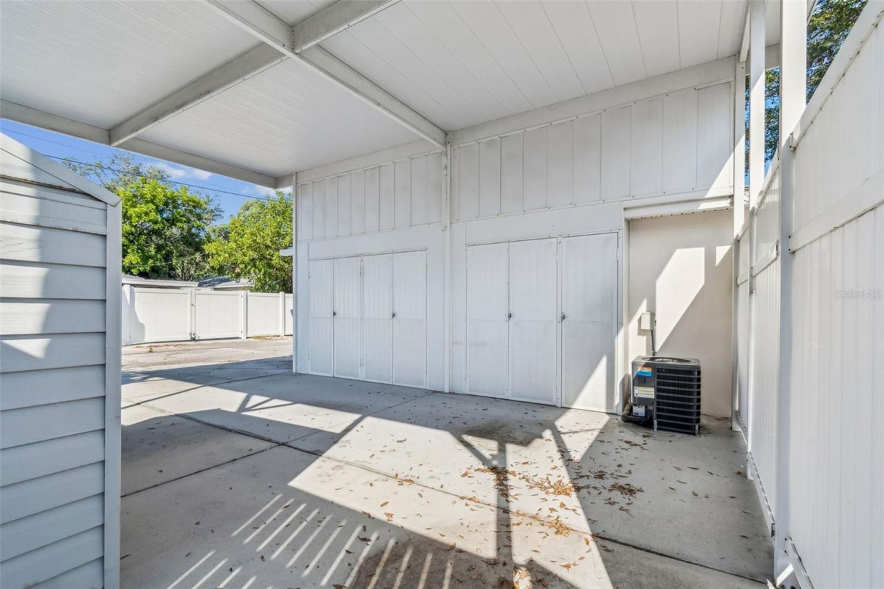 1322 48th Avenue N, Saint Petersburg, FL 33703 Photo