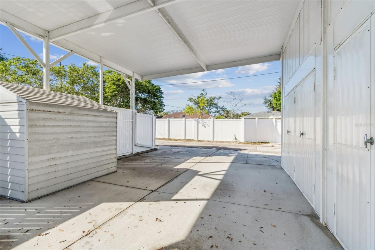 1322 48th Avenue N, Saint Petersburg, FL 33703 Photo