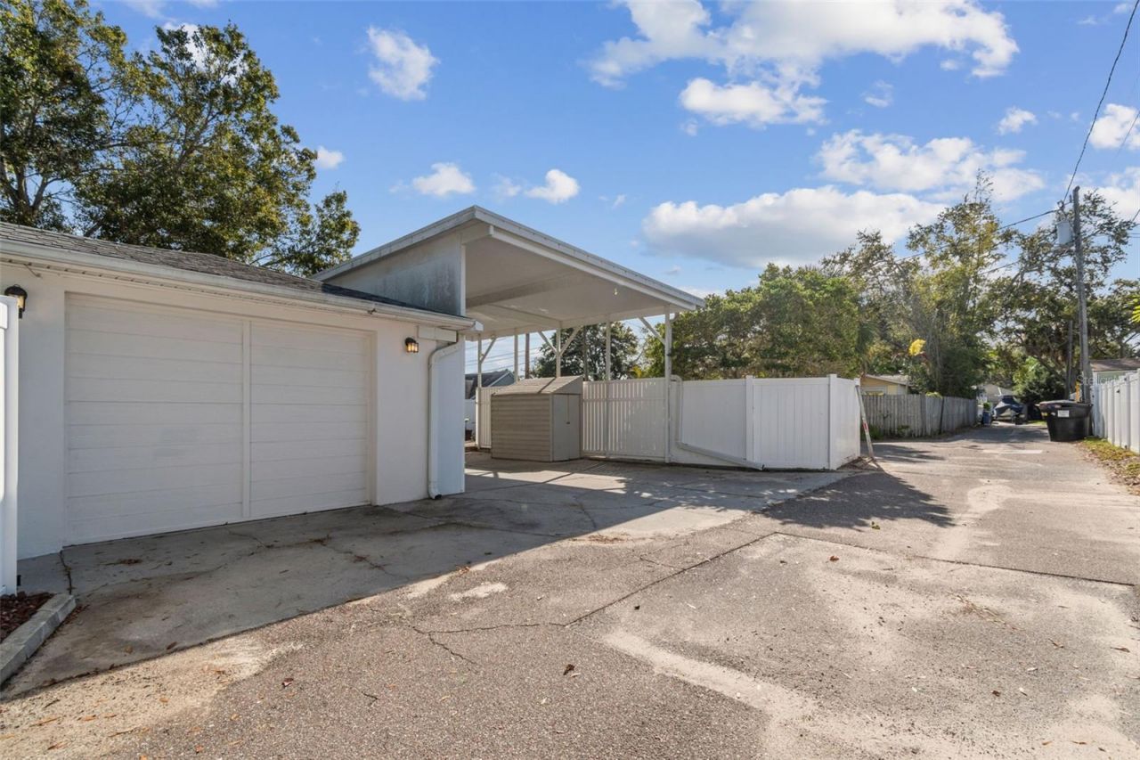 1322 48th Avenue N, Saint Petersburg, FL 33703 Photo