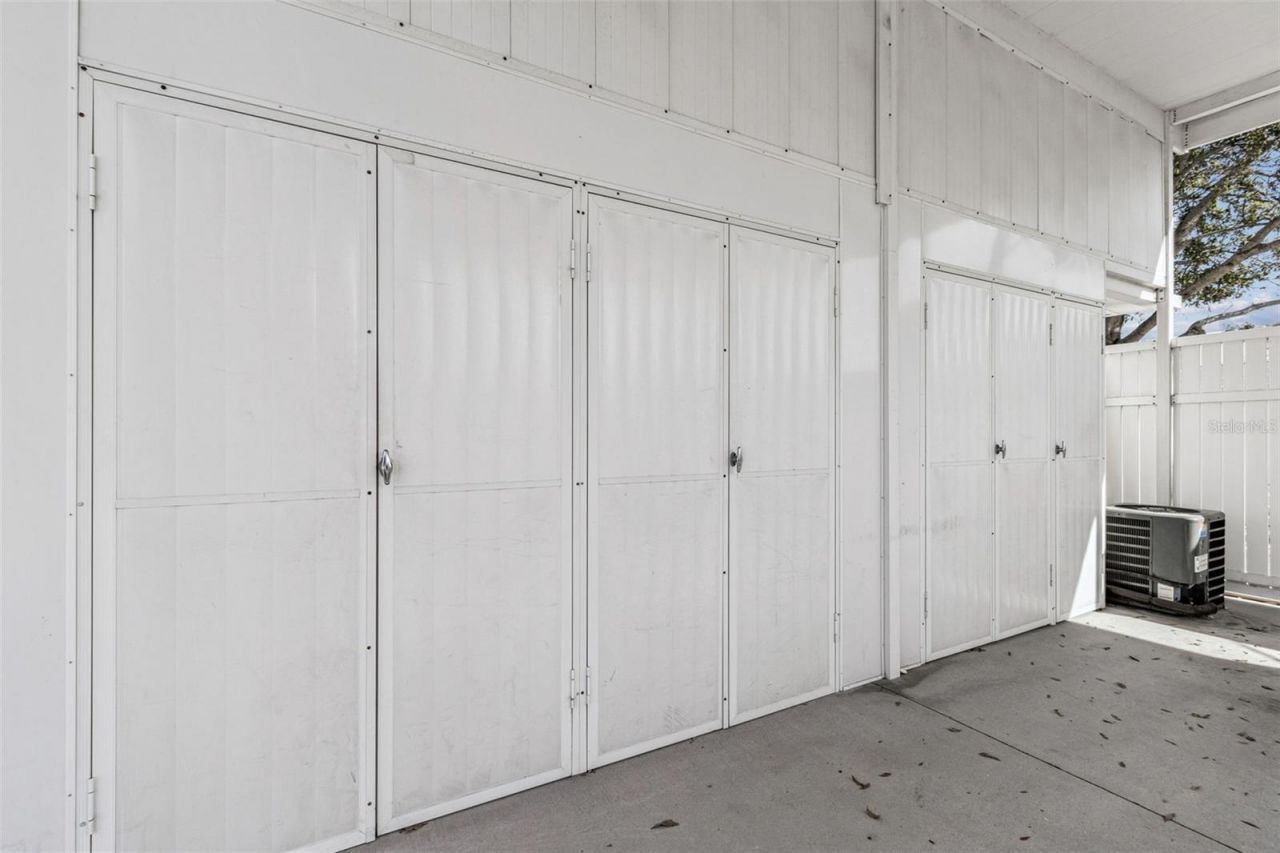 1322 48th Avenue N, Saint Petersburg, FL 33703 Photo