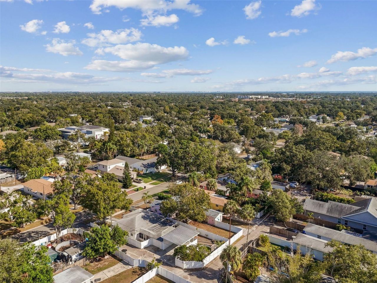 1322 48th Avenue N, Saint Petersburg, FL 33703 Photo