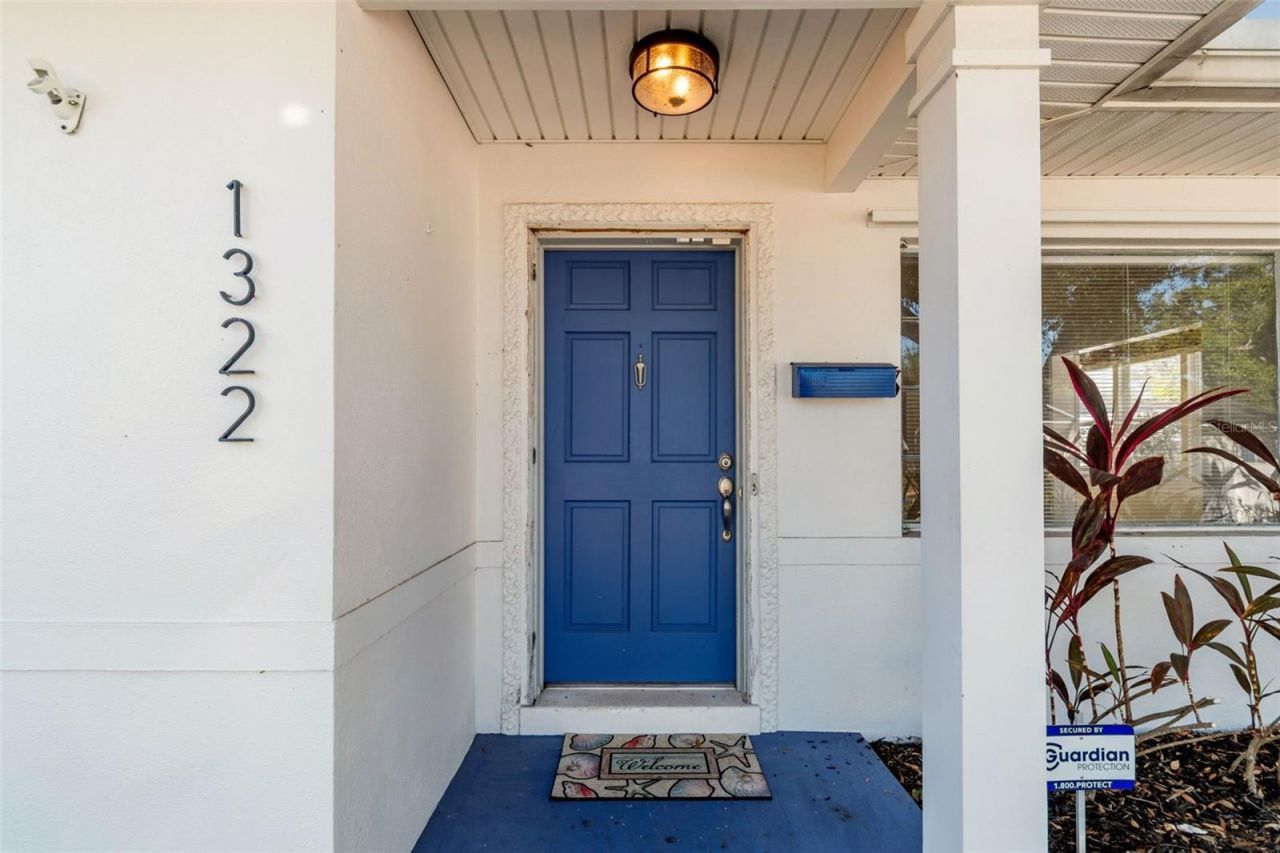 1322 48th Avenue N, Saint Petersburg, FL 33703 Photo