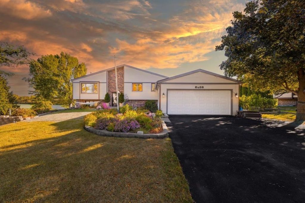 6338 Thicket Lane, Cherry Valley, IL 61016 Main Photo