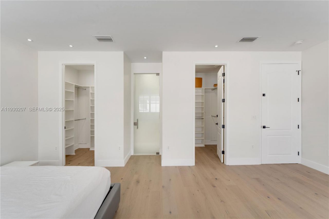 21156 NE 33rd Ave , Aventura, FL 33180 Photo