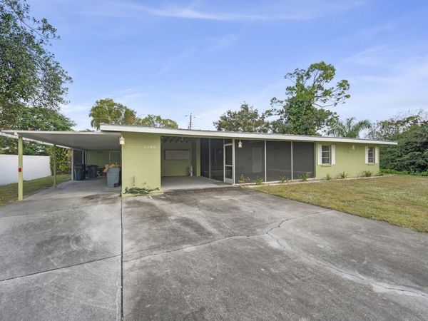 2285 Sunrise Blvd, Fort Myers, FL 33907