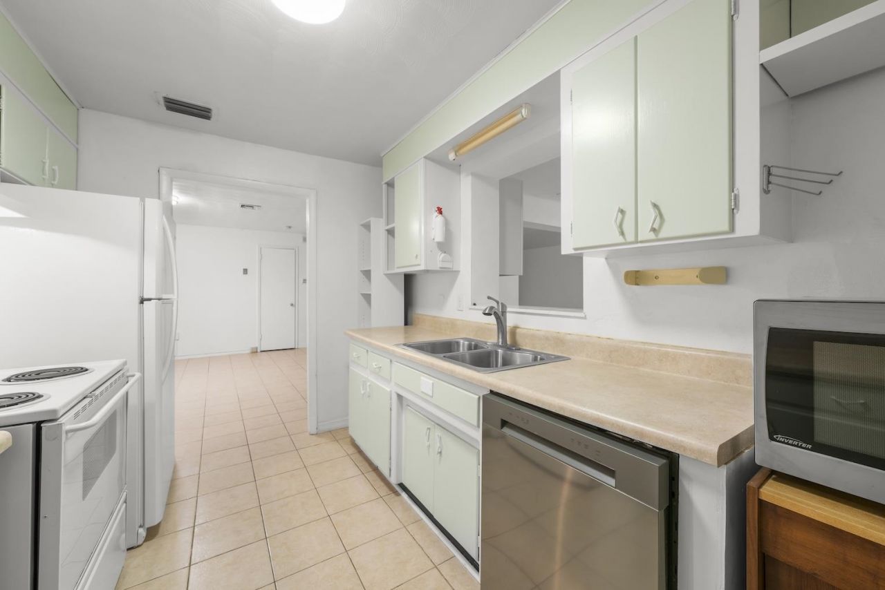 2285 Sunrise Blvd, Fort Myers, FL 33907 Photo
