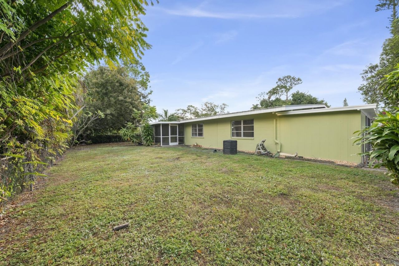 2285 Sunrise Blvd, Fort Myers, FL 33907 Photo