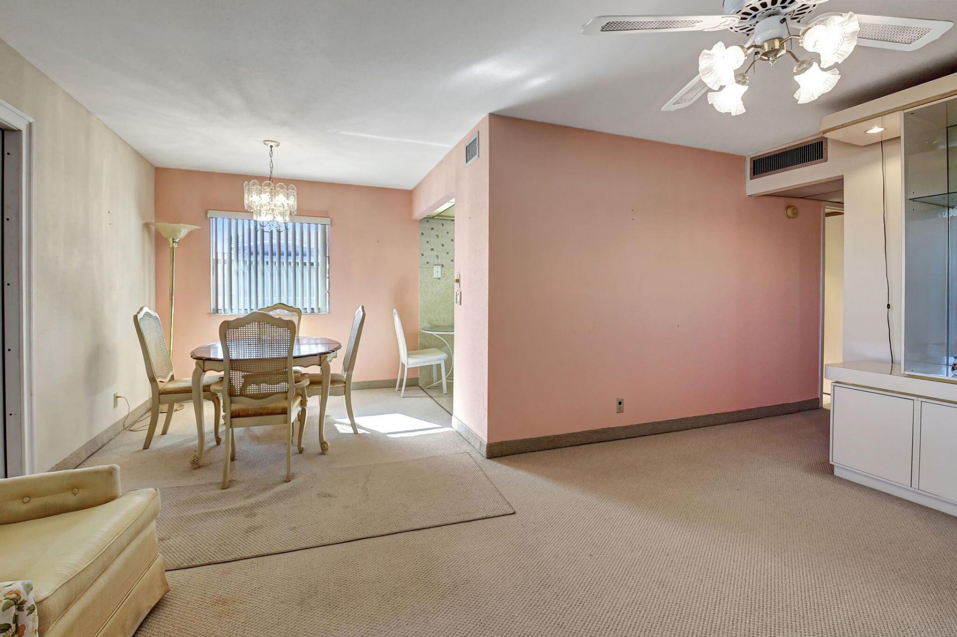 325 Saxony G, Delray Beach, FL 33446 Photo
