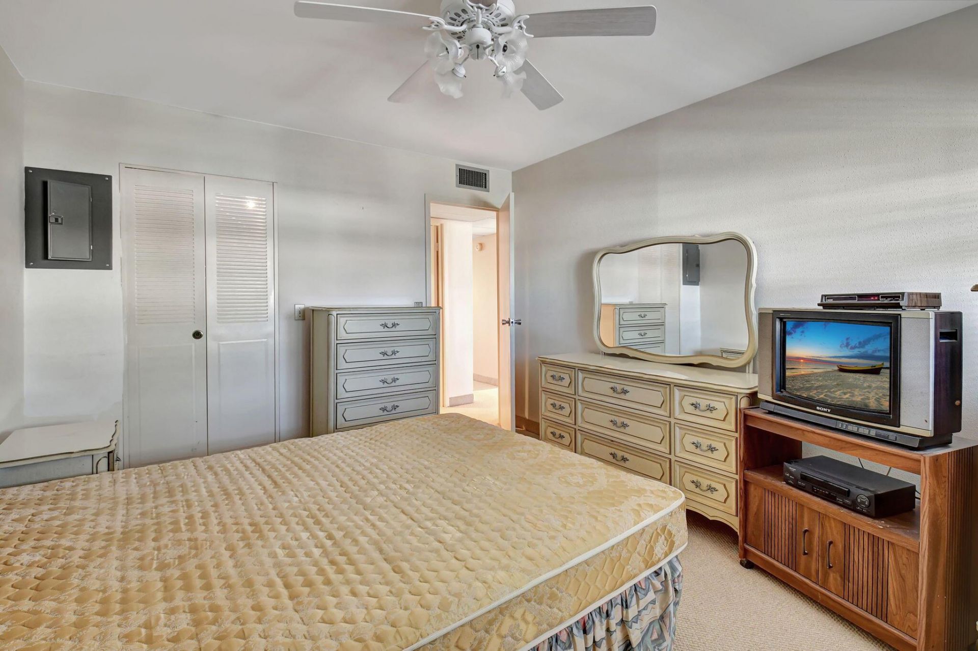 325 Saxony G, Delray Beach, FL 33446 Photo