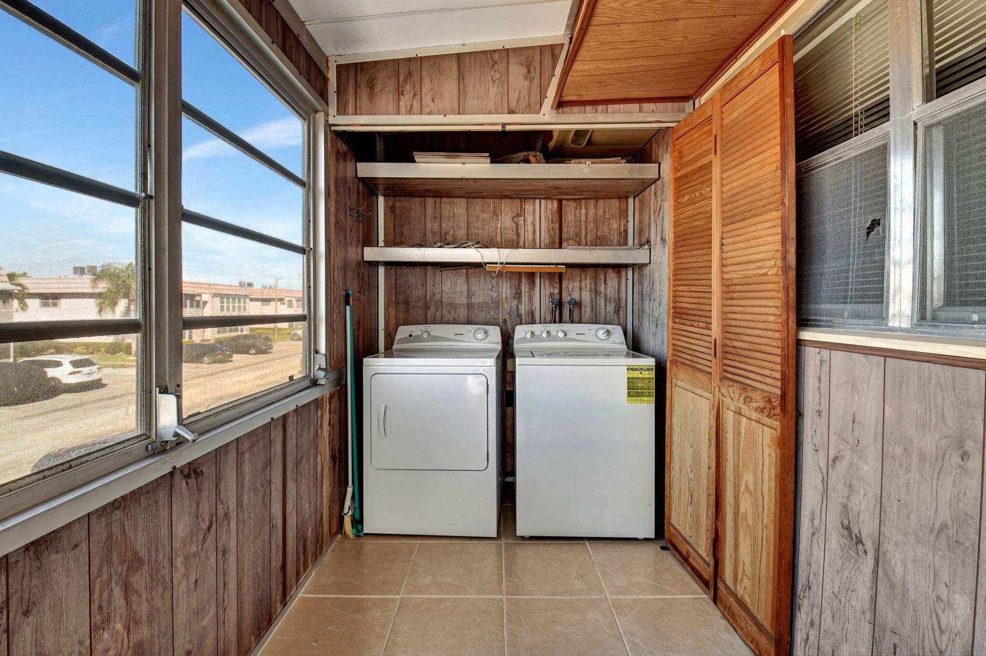 325 Saxony G, Delray Beach, FL 33446 Photo