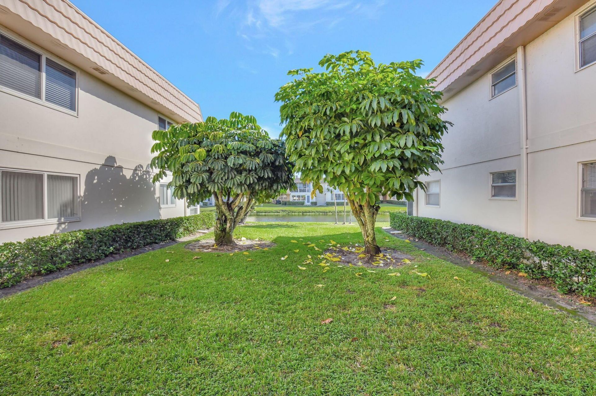 325 Saxony G, Delray Beach, FL 33446 Photo