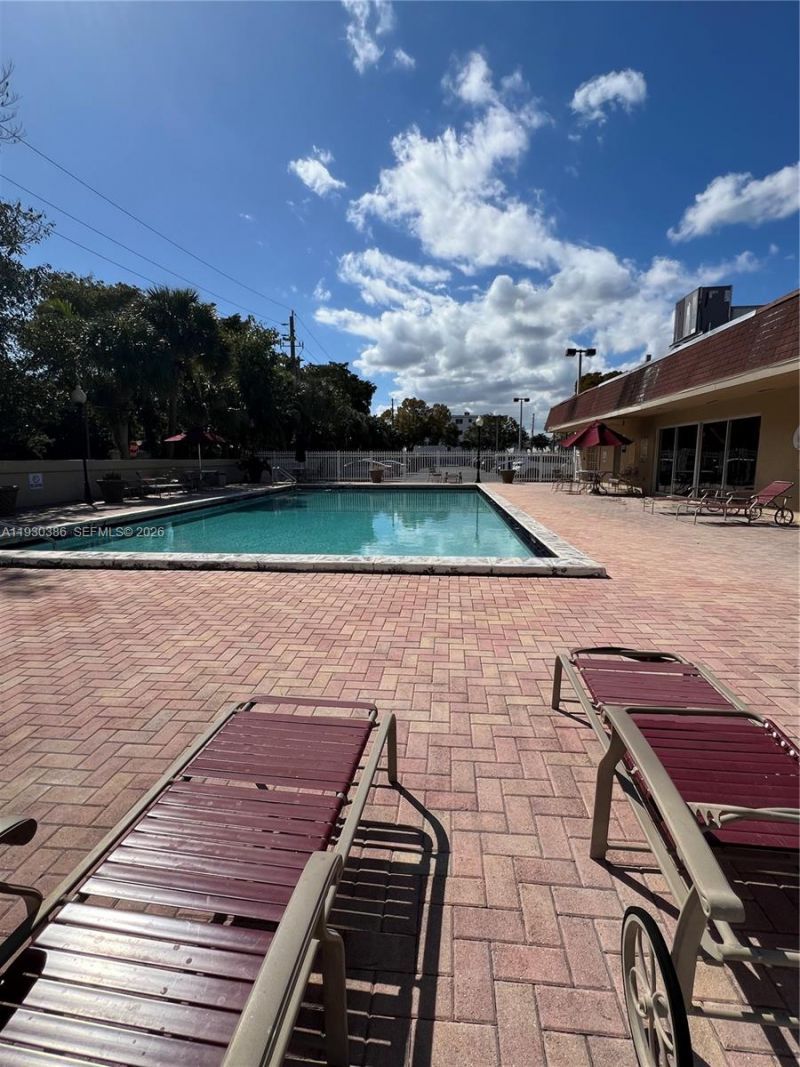 1805 Sans Souci Blvd, Unit 233, North Miami, FL 33181 Photo