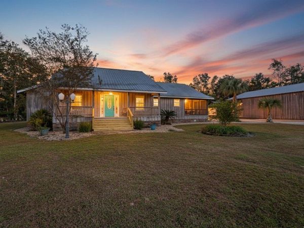 218 SE THIRTEENTH Street , Steinhatchee, FL 32359