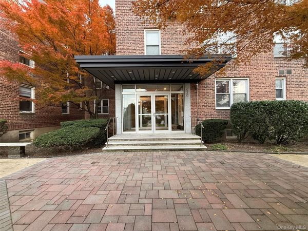 530 Dubois Avenue, Unit 7C, Valley Stream, NY 11581
