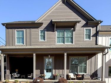 5736 Main Street, Flowery Branch, GA 30542