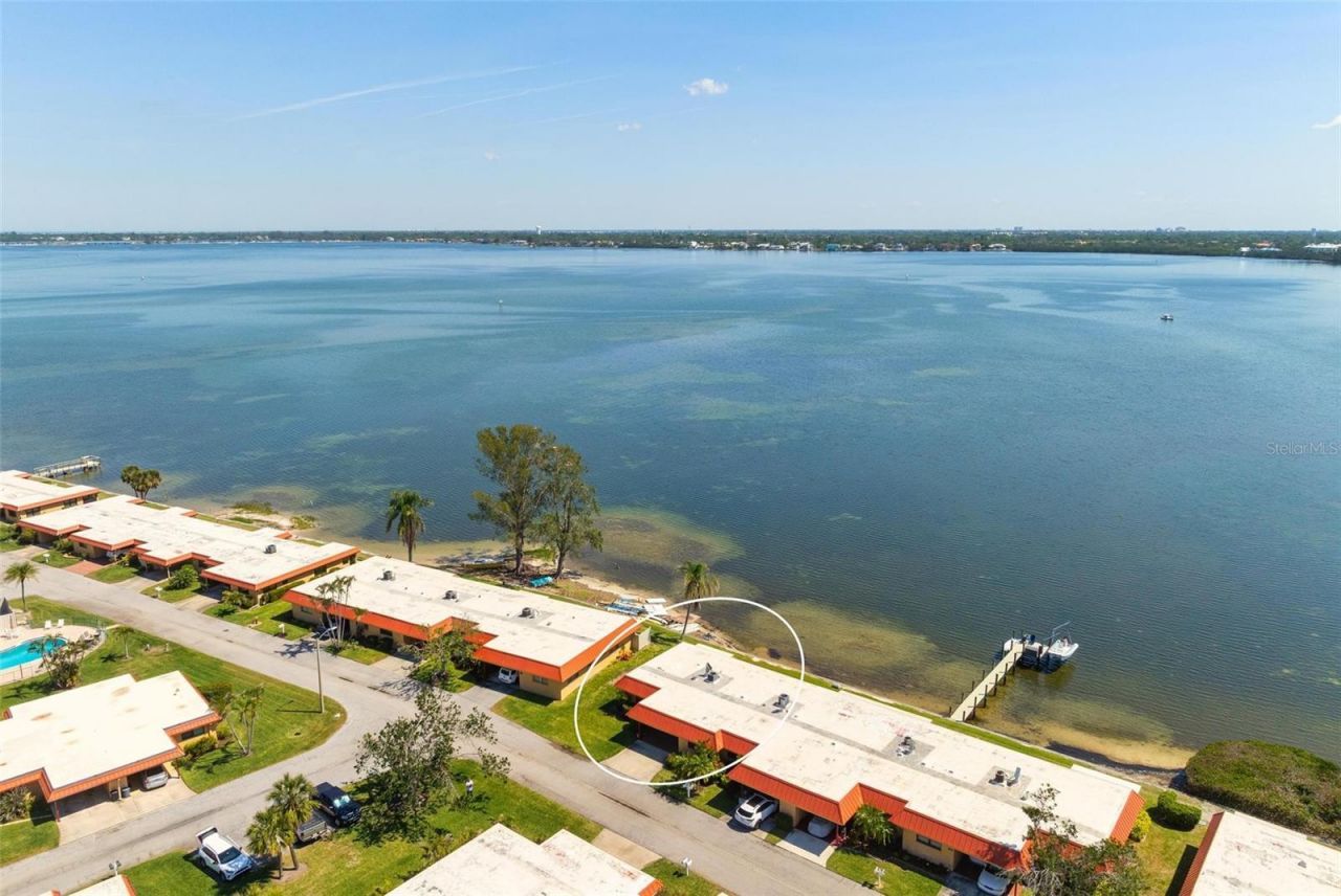 3859 Catalina Drive, Bradenton, FL 34210 Photo