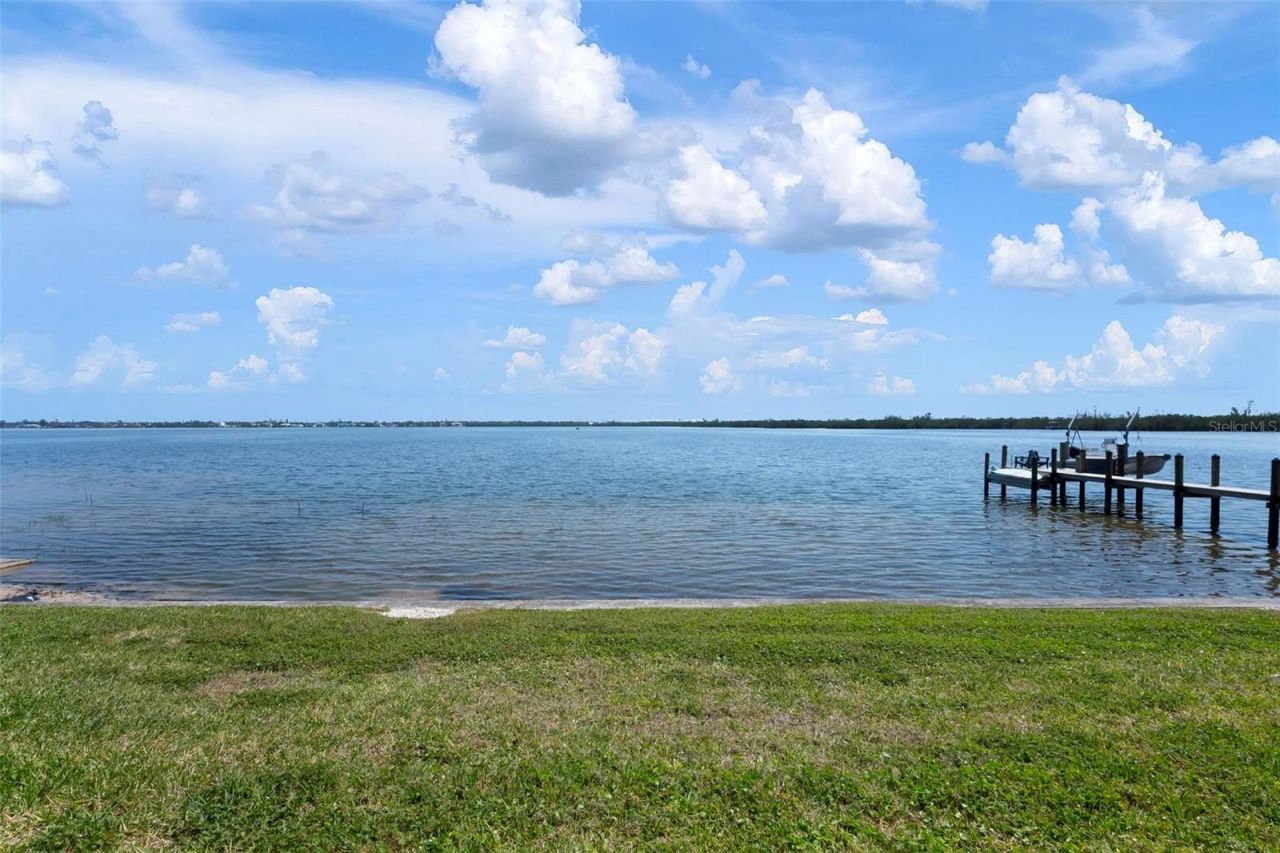 3859 Catalina Drive, Bradenton, FL 34210 Photo