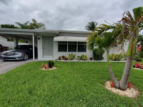 221 NE 21st St, Pompano Beach, FL 33060