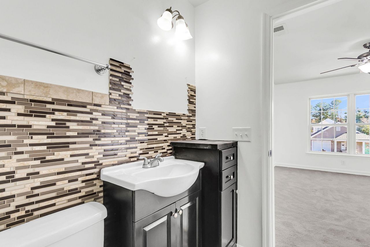 3033 Kinswood Lane Photo 16