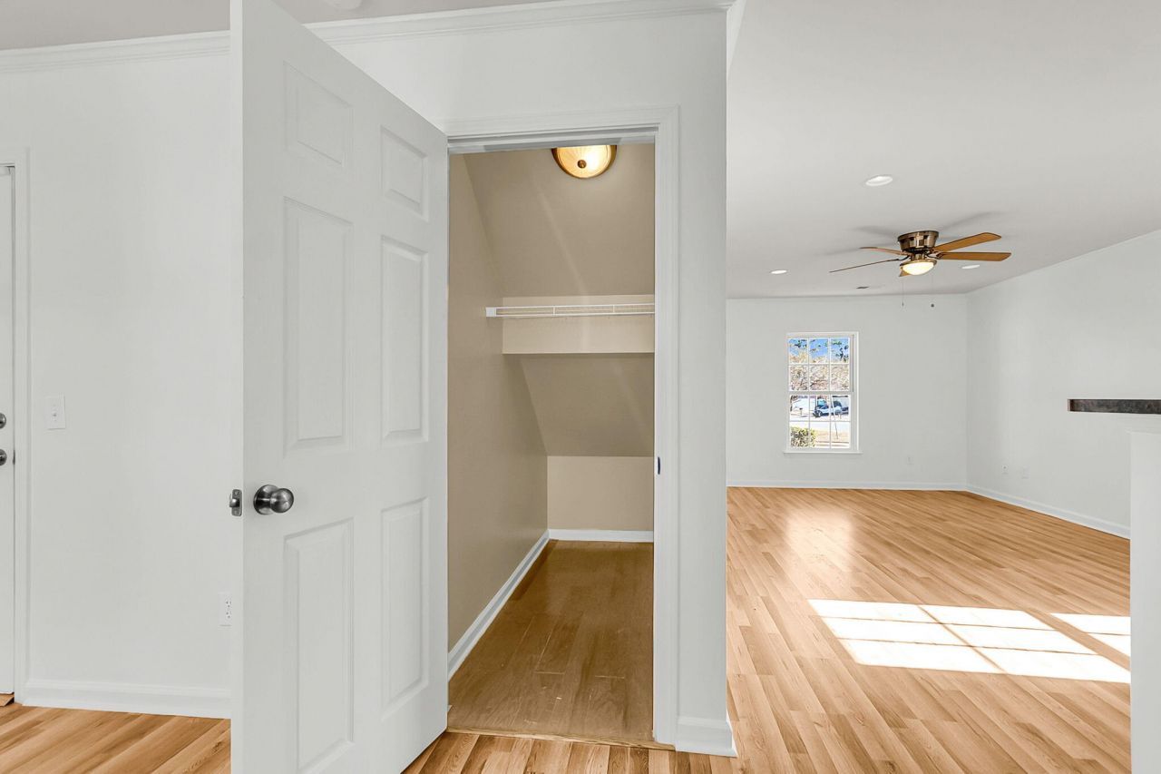 3033 Kinswood Lane Photo 40