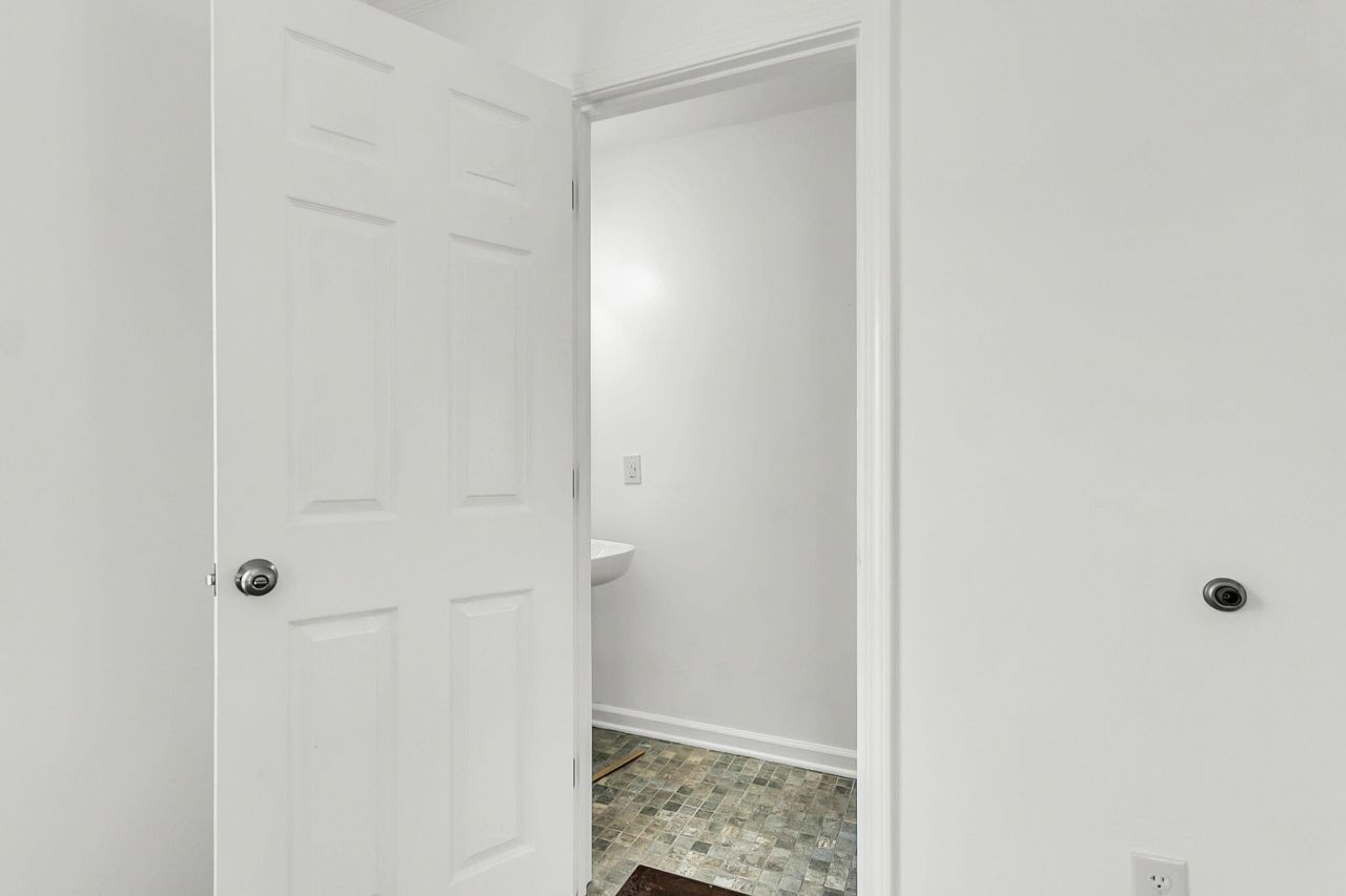 3033 Kinswood Lane Photo 41