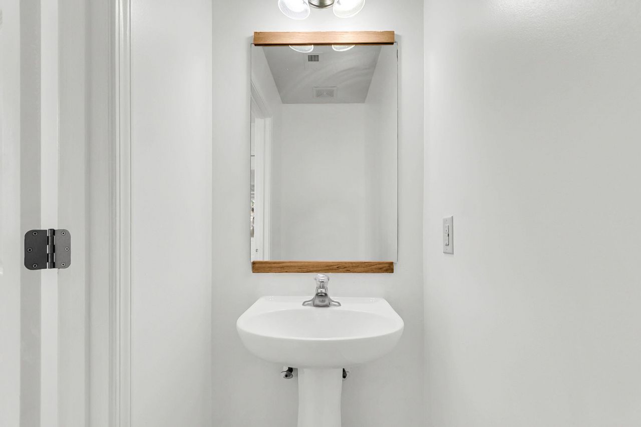 3033 Kinswood Lane Photo 42