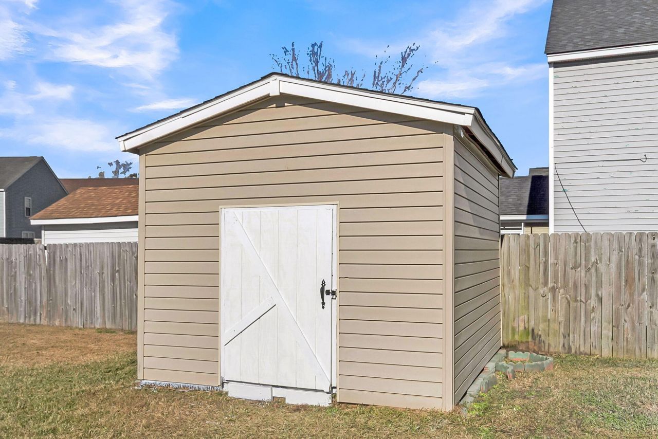 3033 Kinswood Lane Photo 45