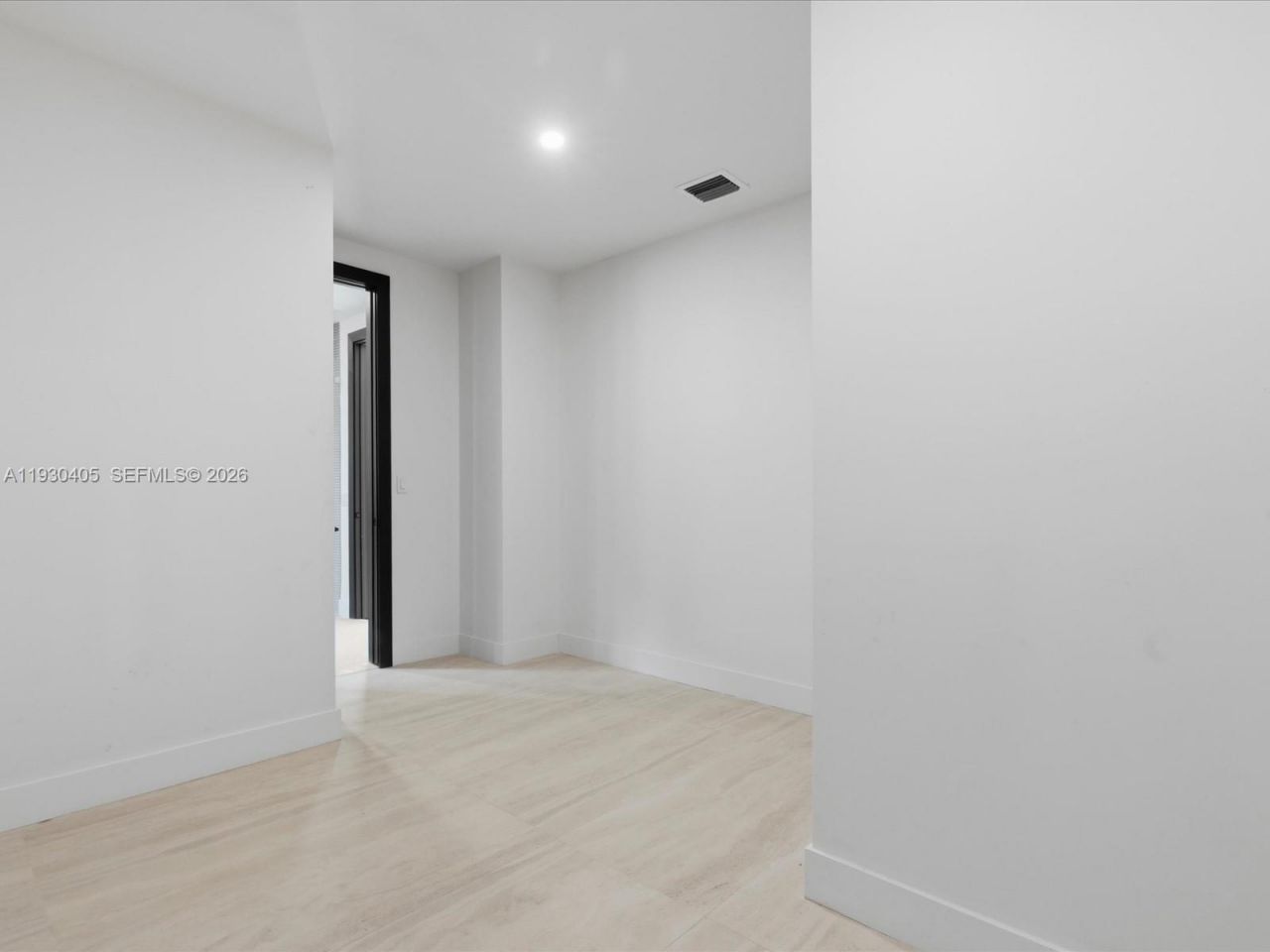 2484 SW 18th St, Miami, FL 33145 Photo