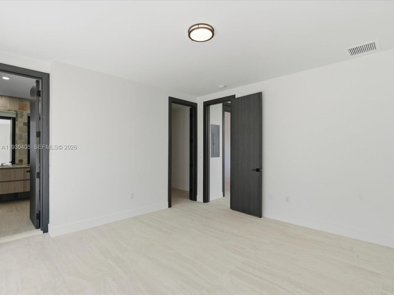 2484 SW 18th St, Miami, FL 33145 Photo