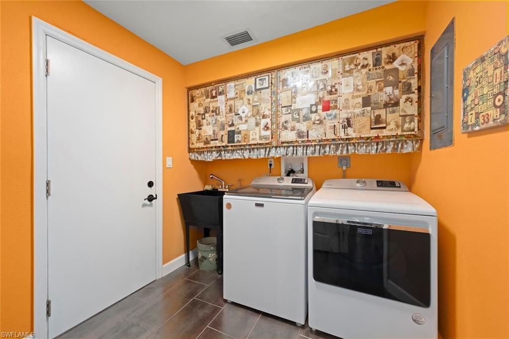 6076 Castaways Ln, Sanibel, FL 33957 Photo